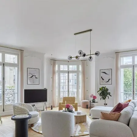 Apartament Luxueux 4 Bd, Parc Monceau *