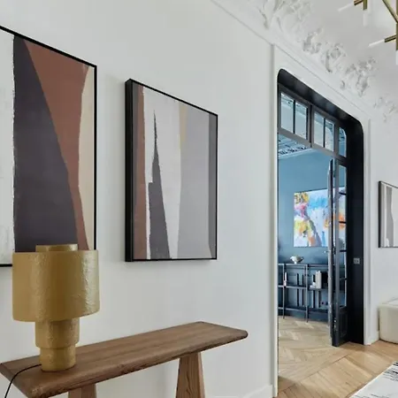 Luxueux 4 Bd, Parc Monceau Apartament